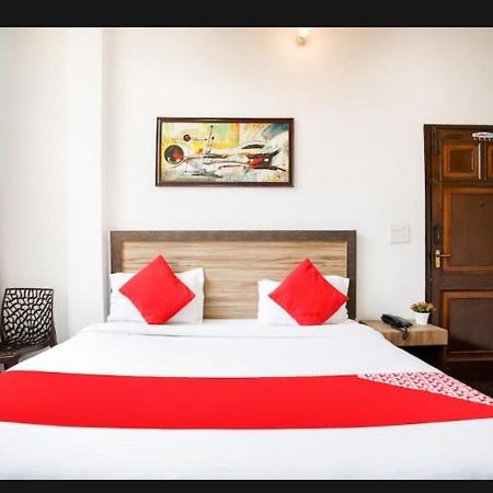 Hotel Surya Inn ניו דלהי מראה חיצוני תמונה