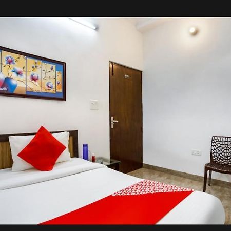 Hotel Surya Inn ניו דלהי מראה חיצוני תמונה